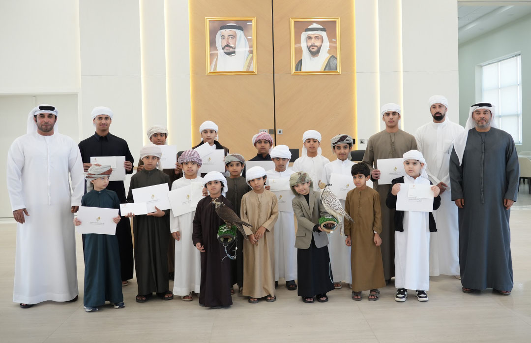 Sharjah Falconry Club Honors Trainees Participating in the Falconry Program