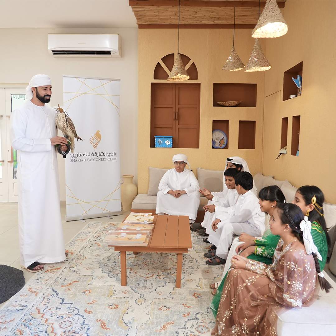 Sharjah Falconers Club Organizes Interactive Falconry Workshop at Al Madam Children’s Center